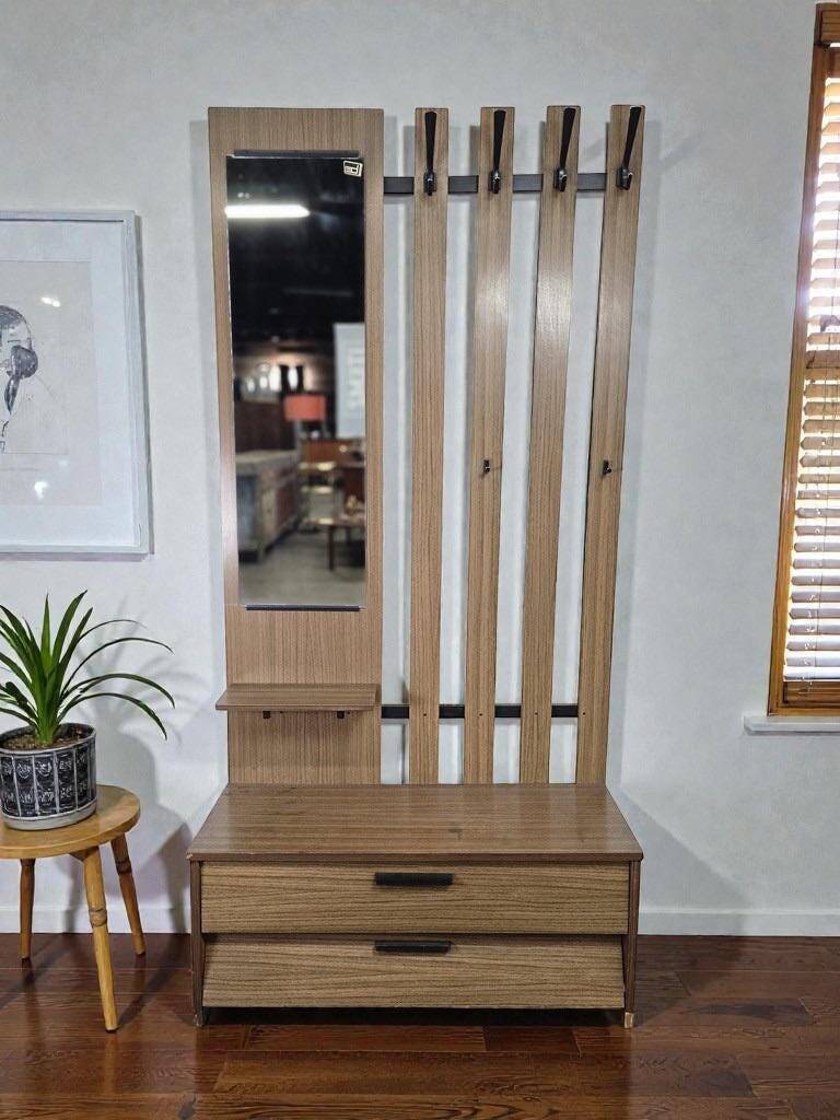 Porte-manteau vintage sur pied avec miroir