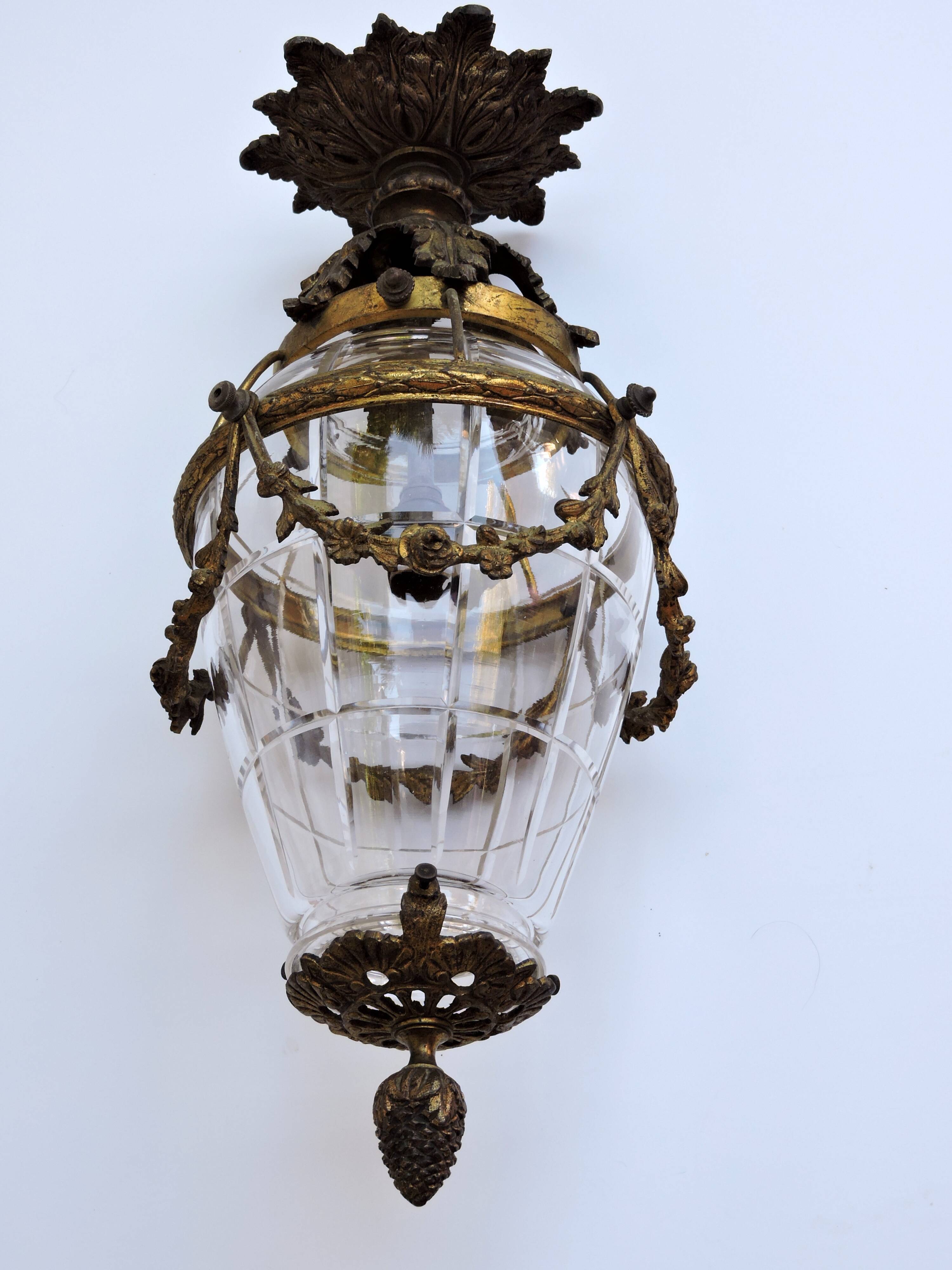 Lantern suspension of gilded bronze vestibule of the period of the XX th century