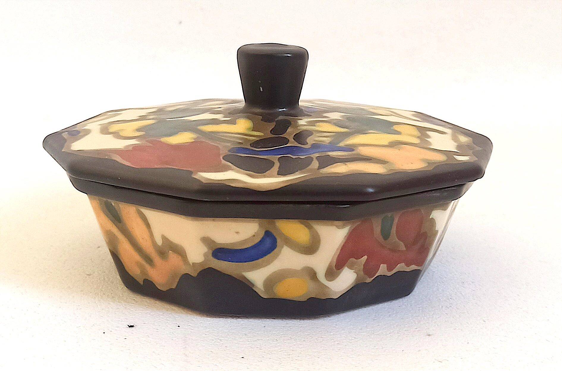 Ceramic candy box Bergen, Belgium 1920s Width 14 cm