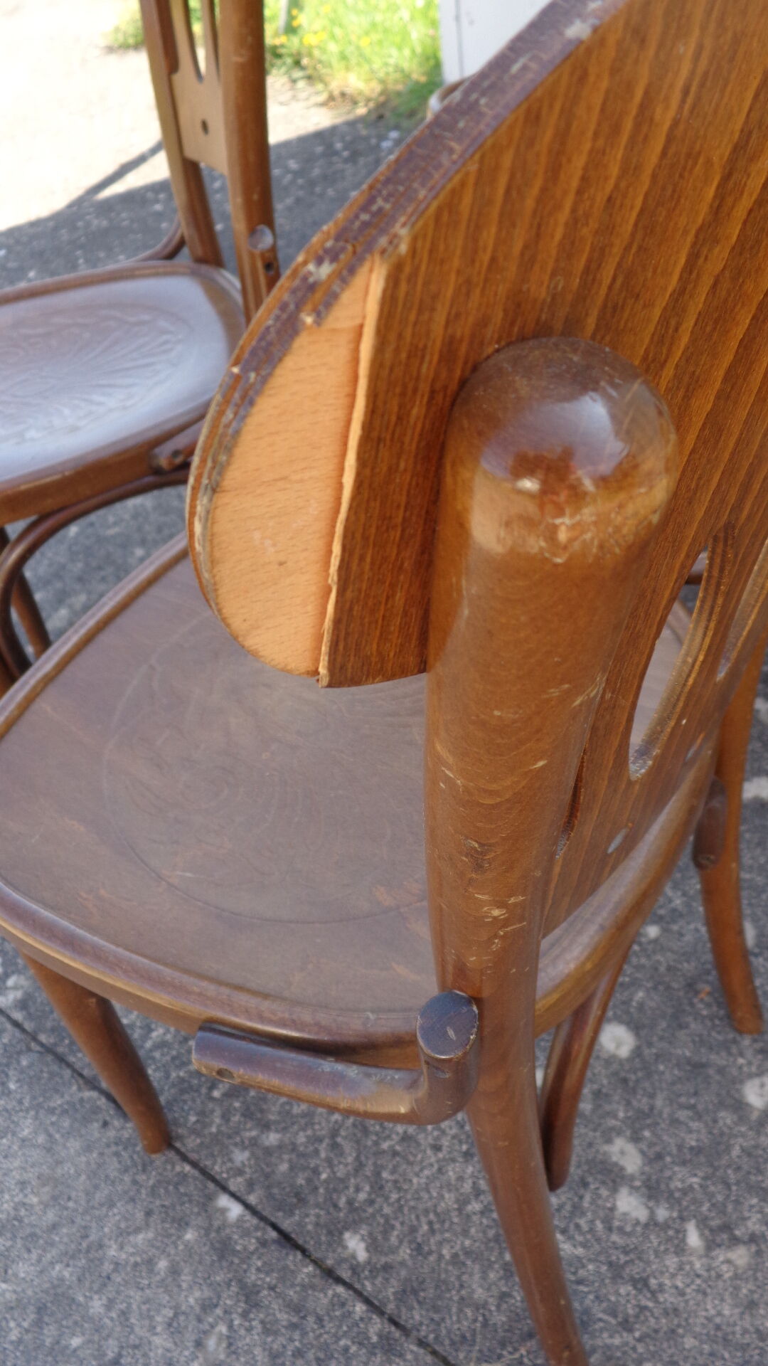 Set of 5 bistro chairs