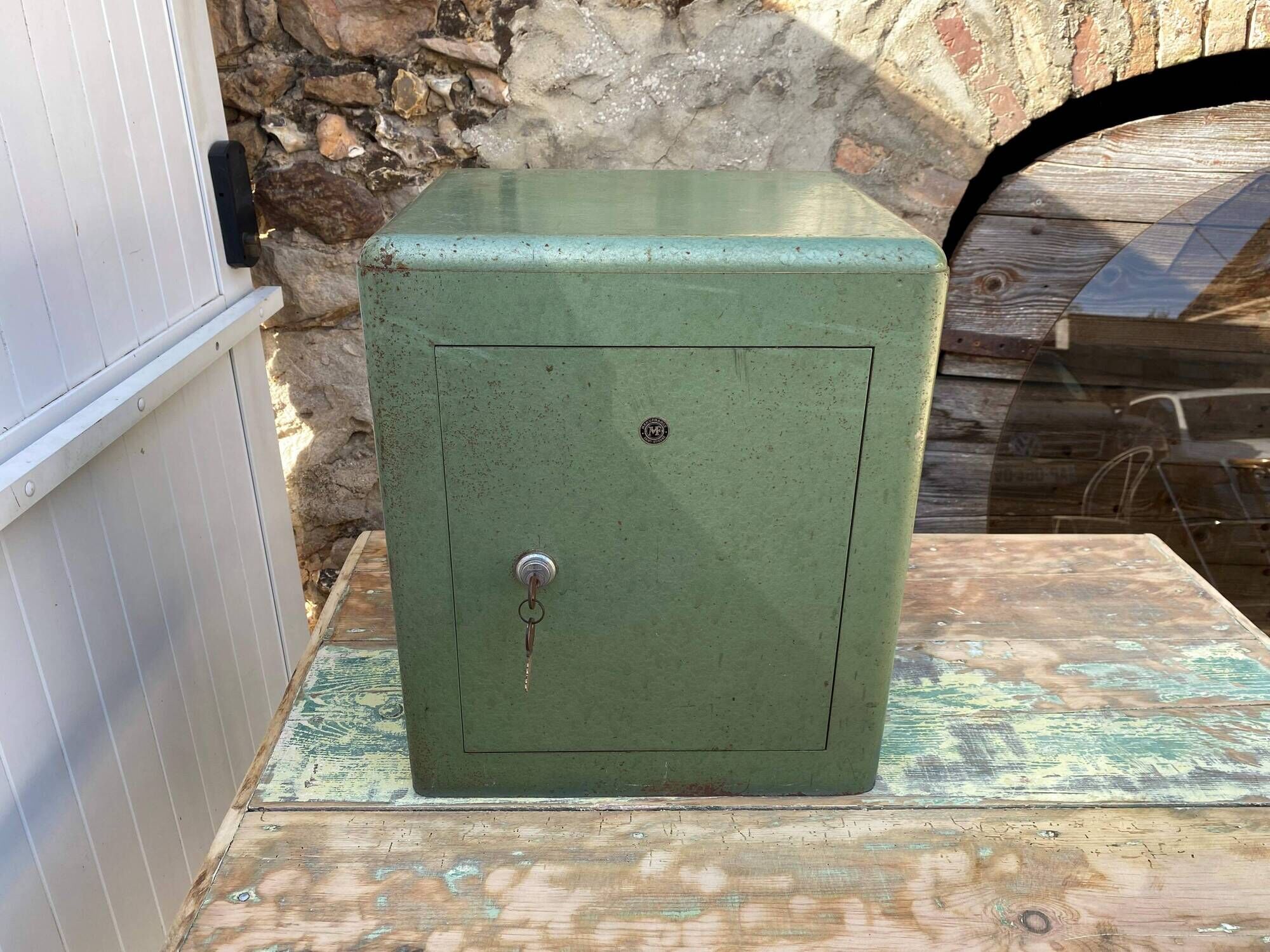 Safe industrial metal furniture brand manufrance 1950