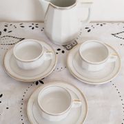 Set of 3 white and gold bistro coffee cups and coffee pot, in porcelain