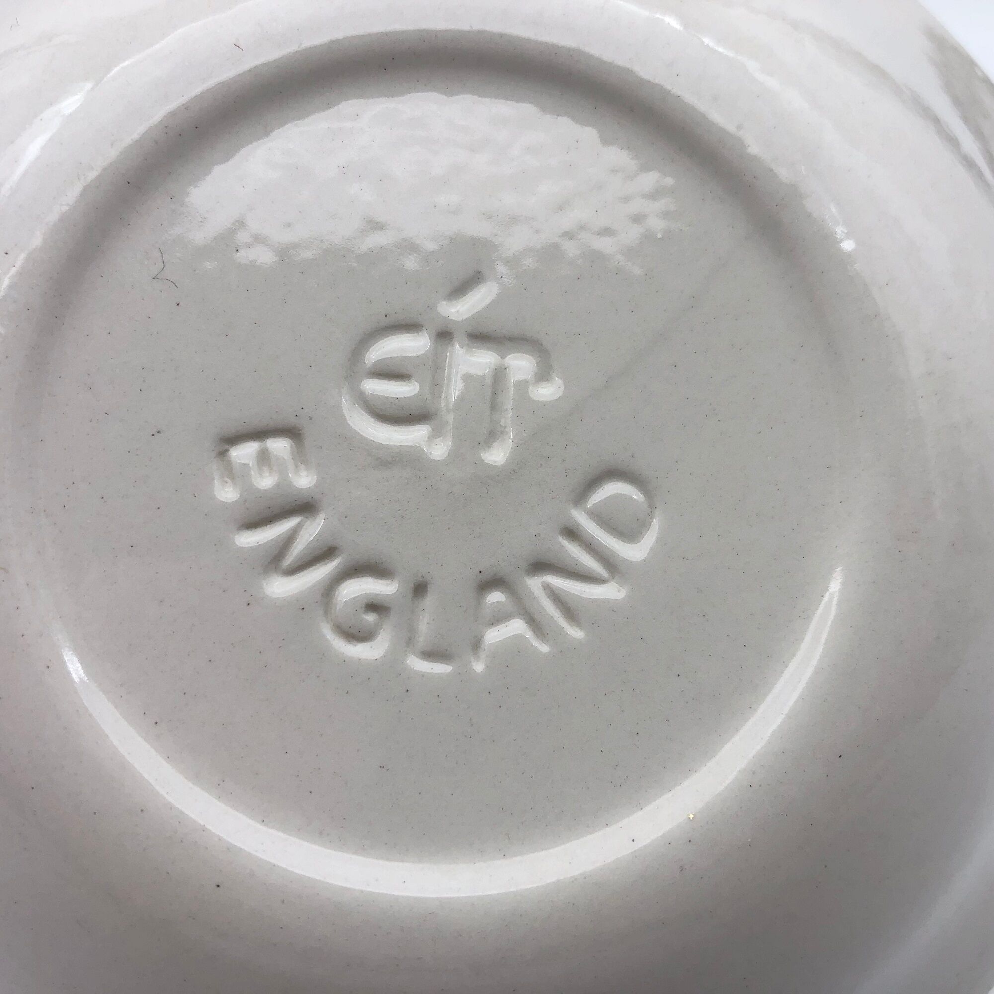 4 Dessert/Ice Bowls stamped "EIT-England"