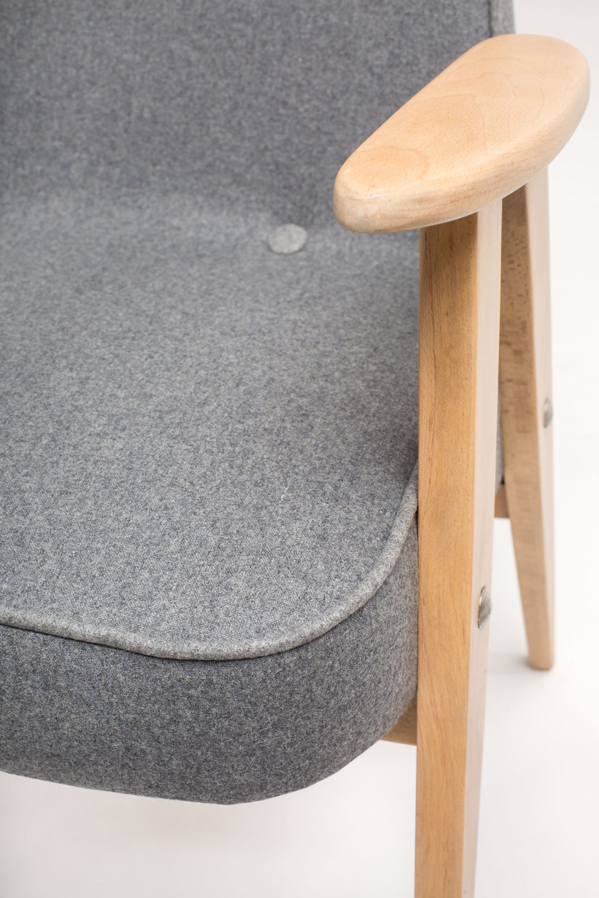 Pair of 366 armchairs DARK FELT