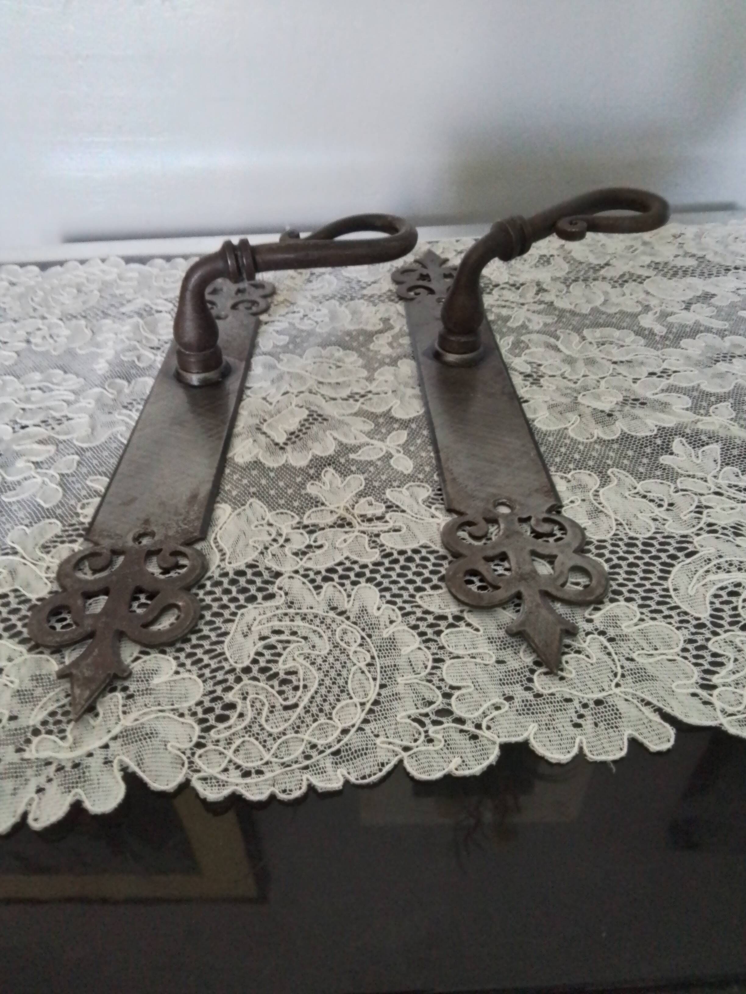 2 door handles old style