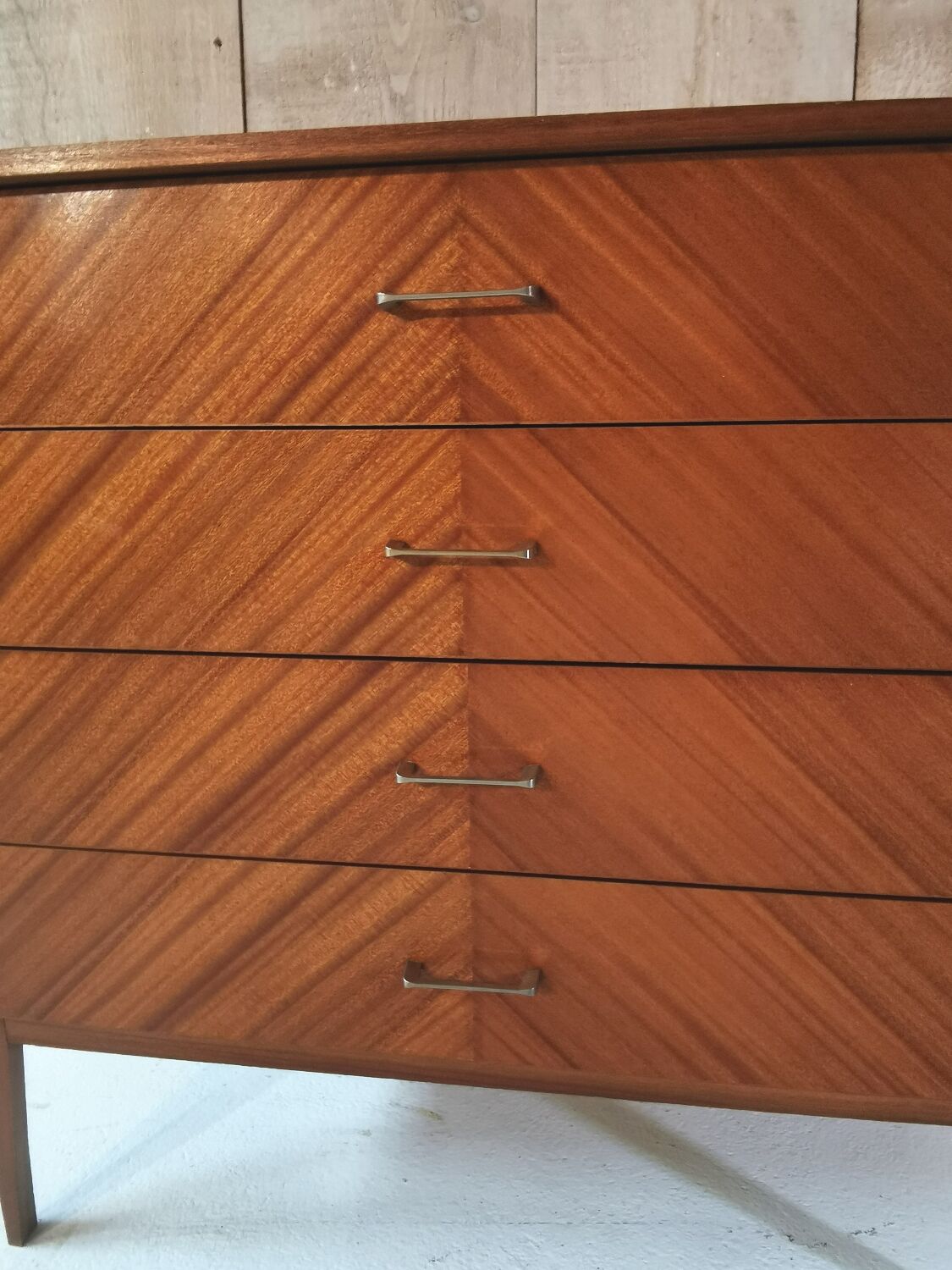 Commode vintage