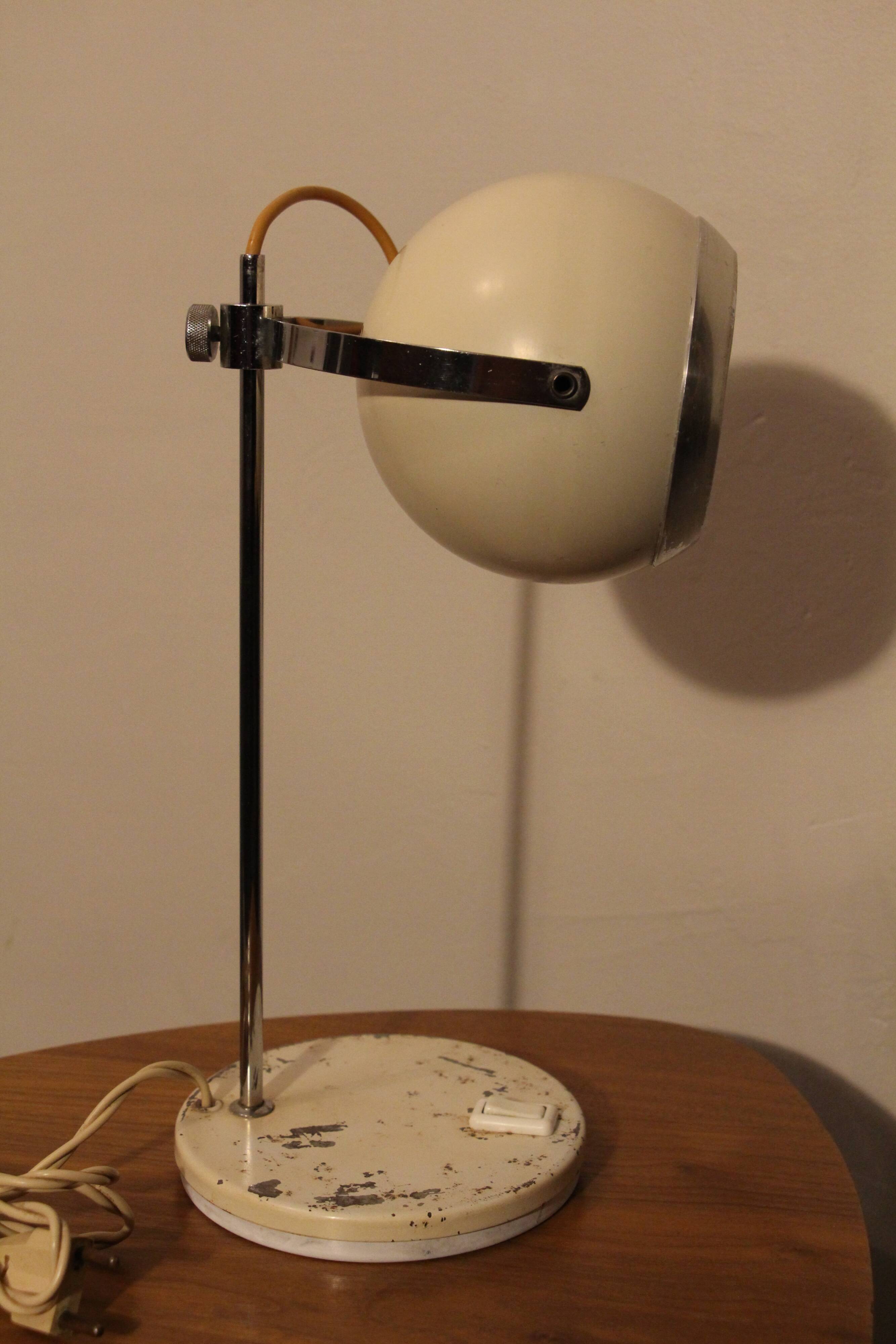 White eyeball desk lamp 60's