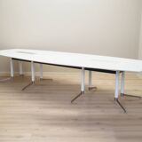 Table de conférence, design danois, 2016, designer : Paul Leroy, fabricant :