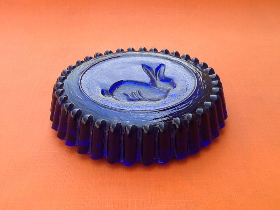 1970s ashtray / empty pocket cobalt blue glass