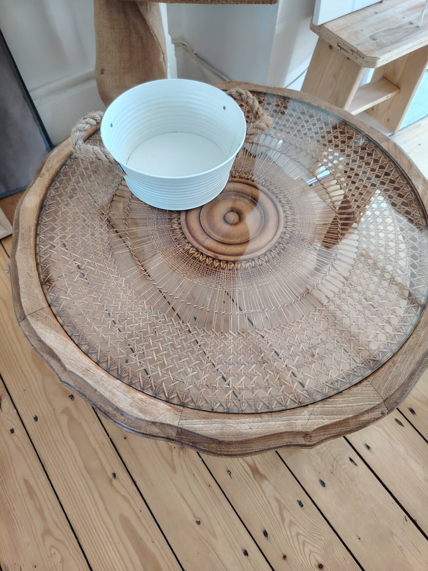 Vintage coffee table from the 1960s – Rattan top with a sunburst pattern
