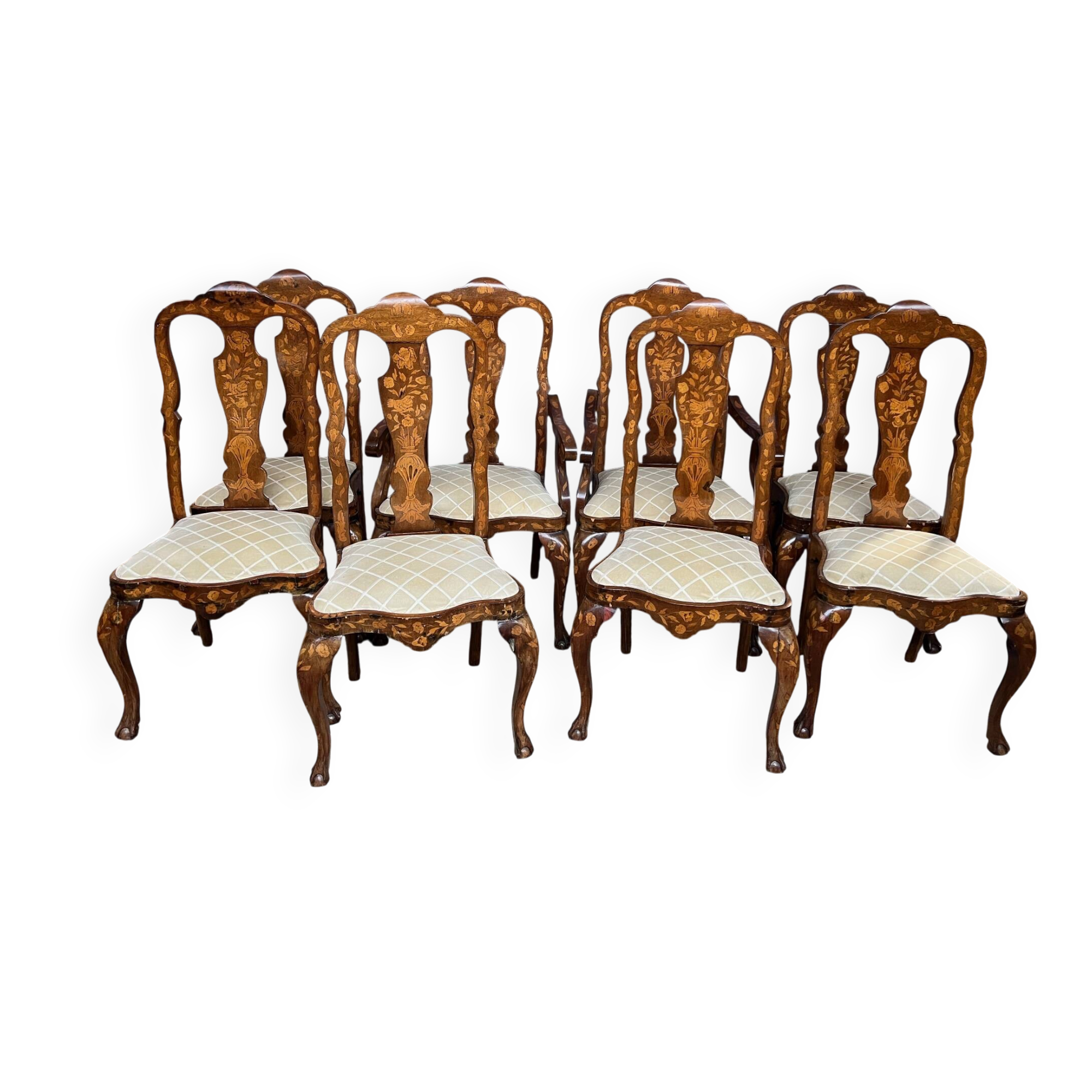 Ensemble de deux fauteuils et six chaises XVIIIe siècle.