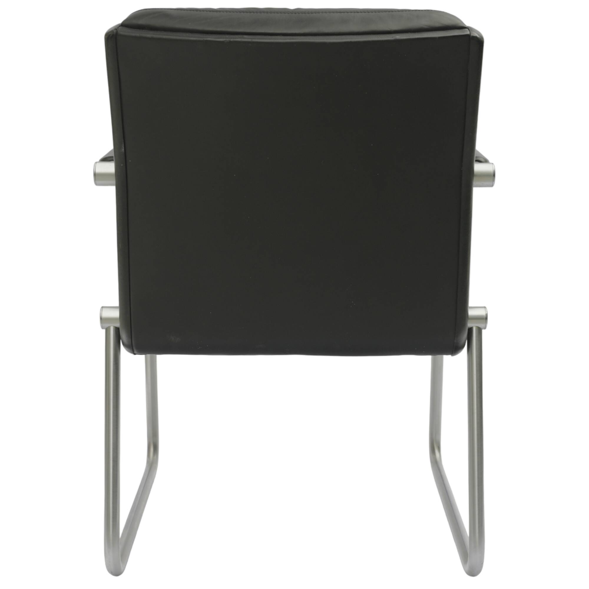 A pair of Bauhaus armchairs, chromed steel tubes, leather, Germany, 1970