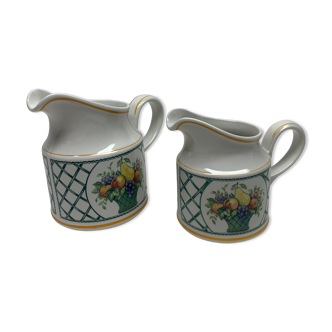 Lot 2 milk jars villeroy & boch basket