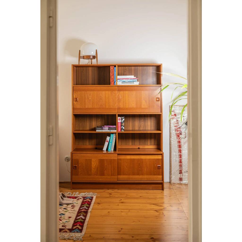 Woodem shelf system Domino