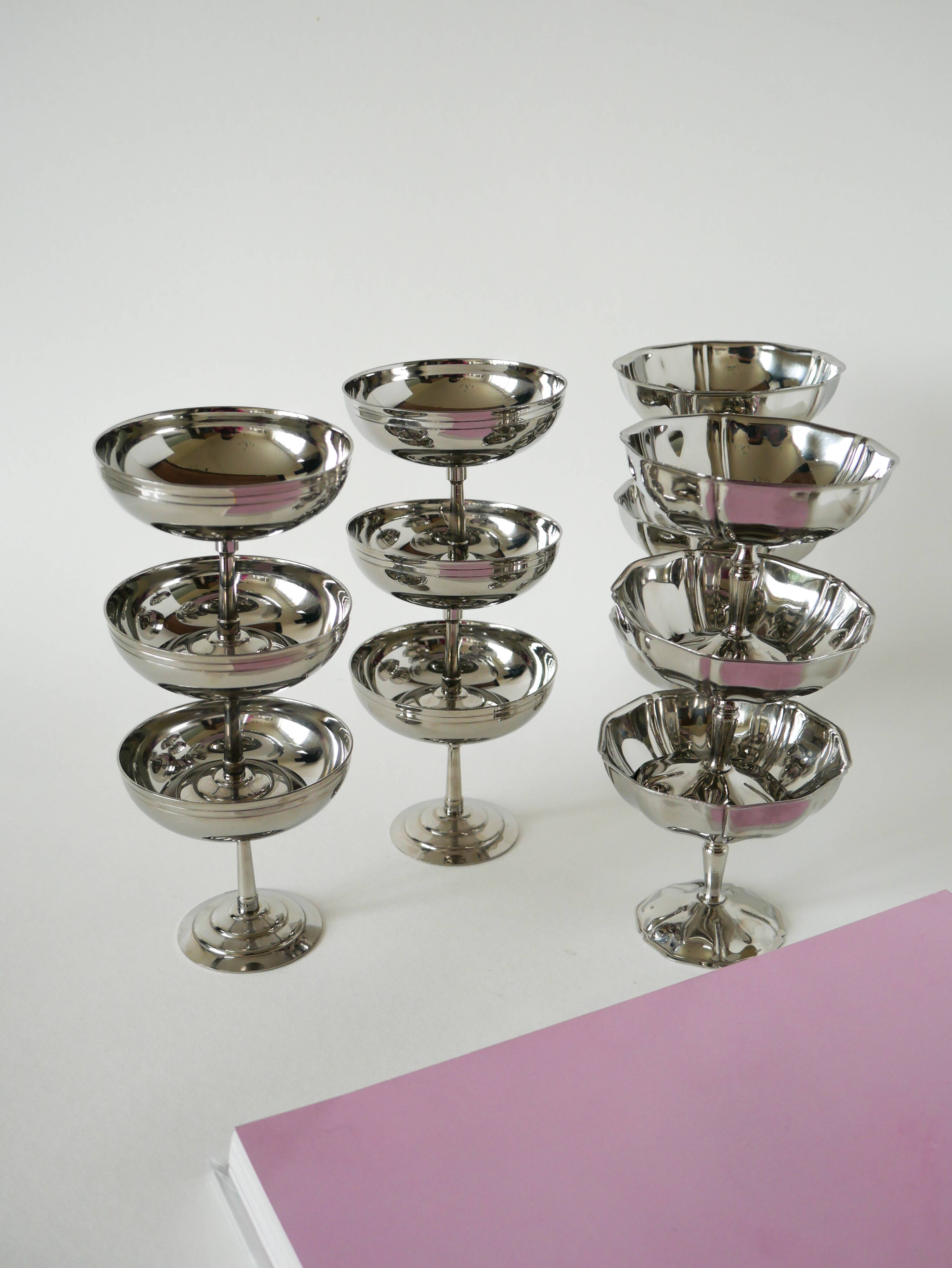 Set of 6 stainless steel bowls with fine feet, Made in France, Design, 1970