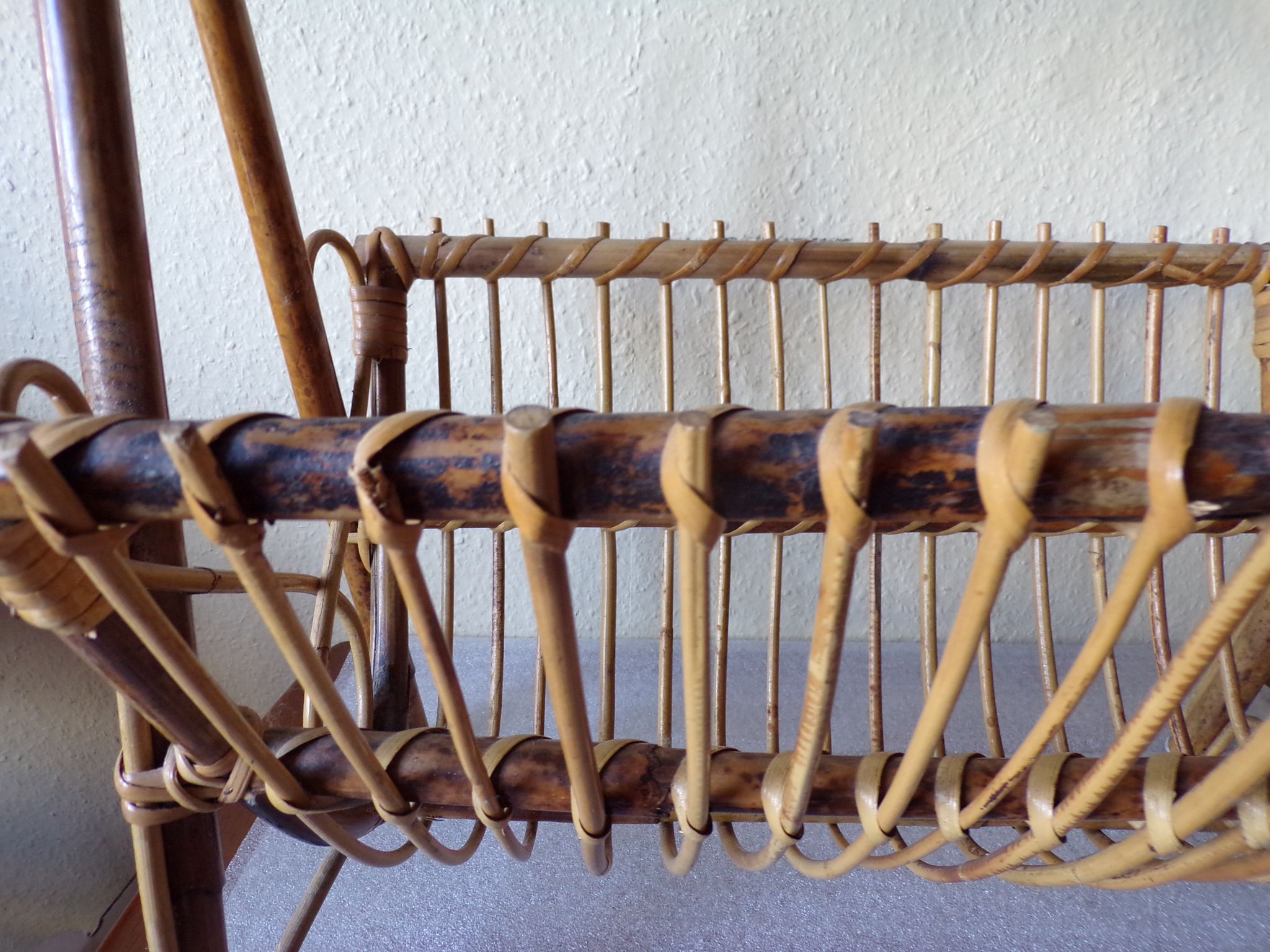 Porte revue rotin bambou vintage