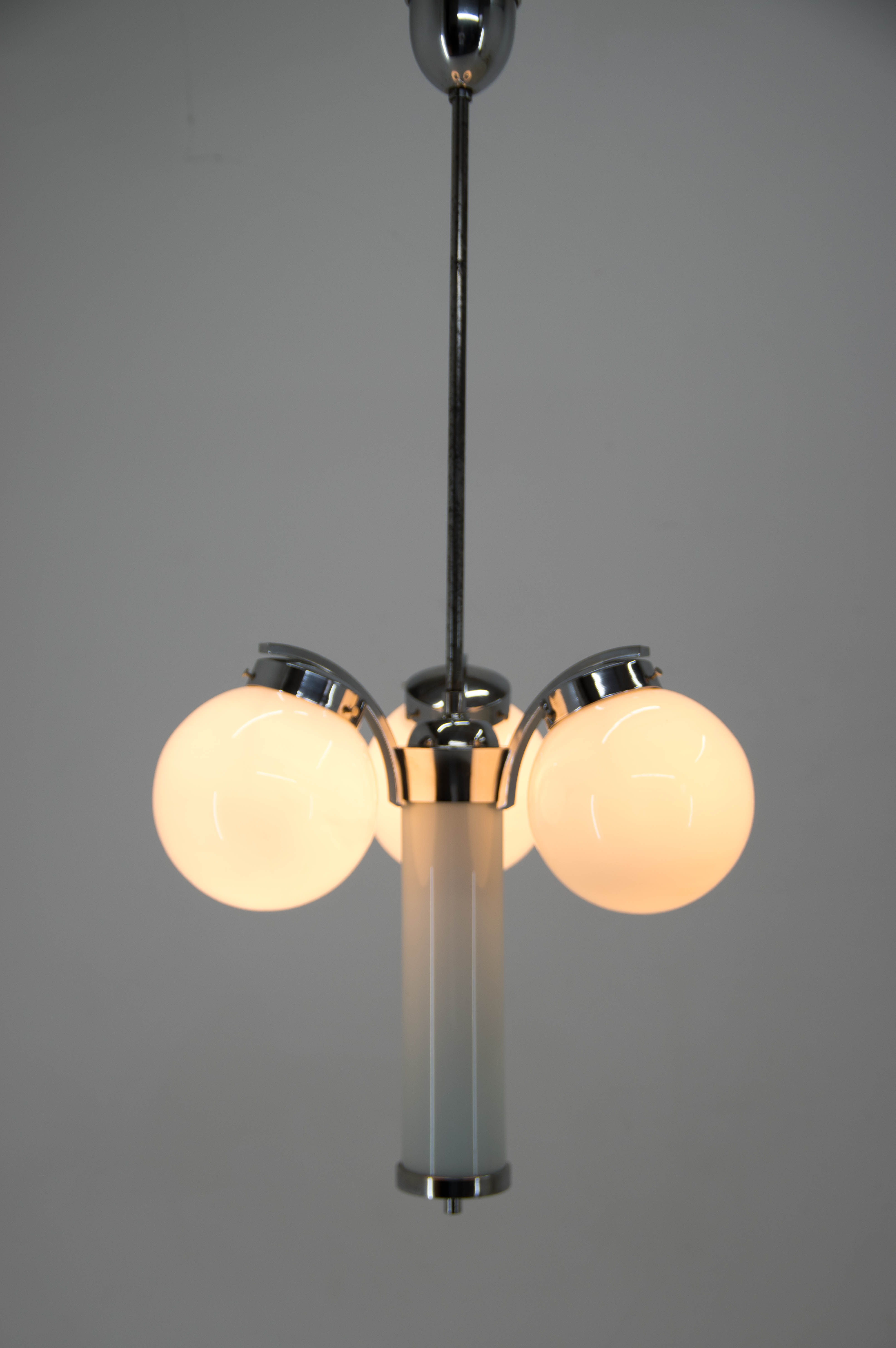 Lustre art déco en chrome et verre, années 1930