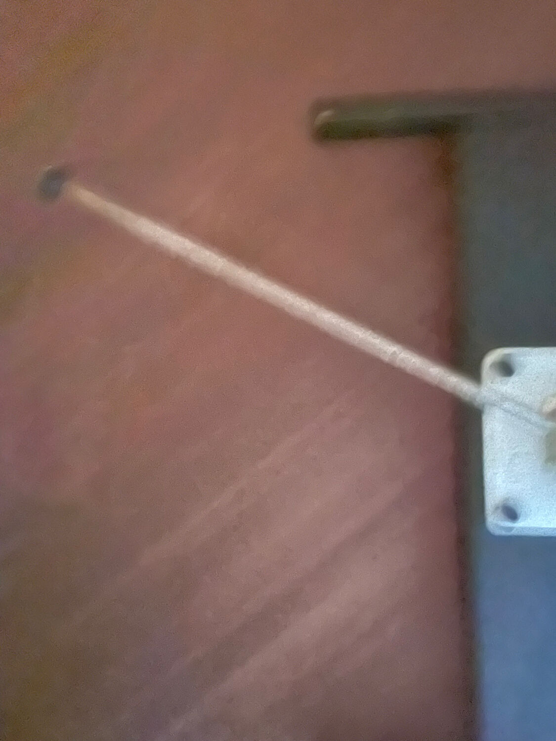 1 low and high table by the manufacturer Wilhelm Renz from the years.