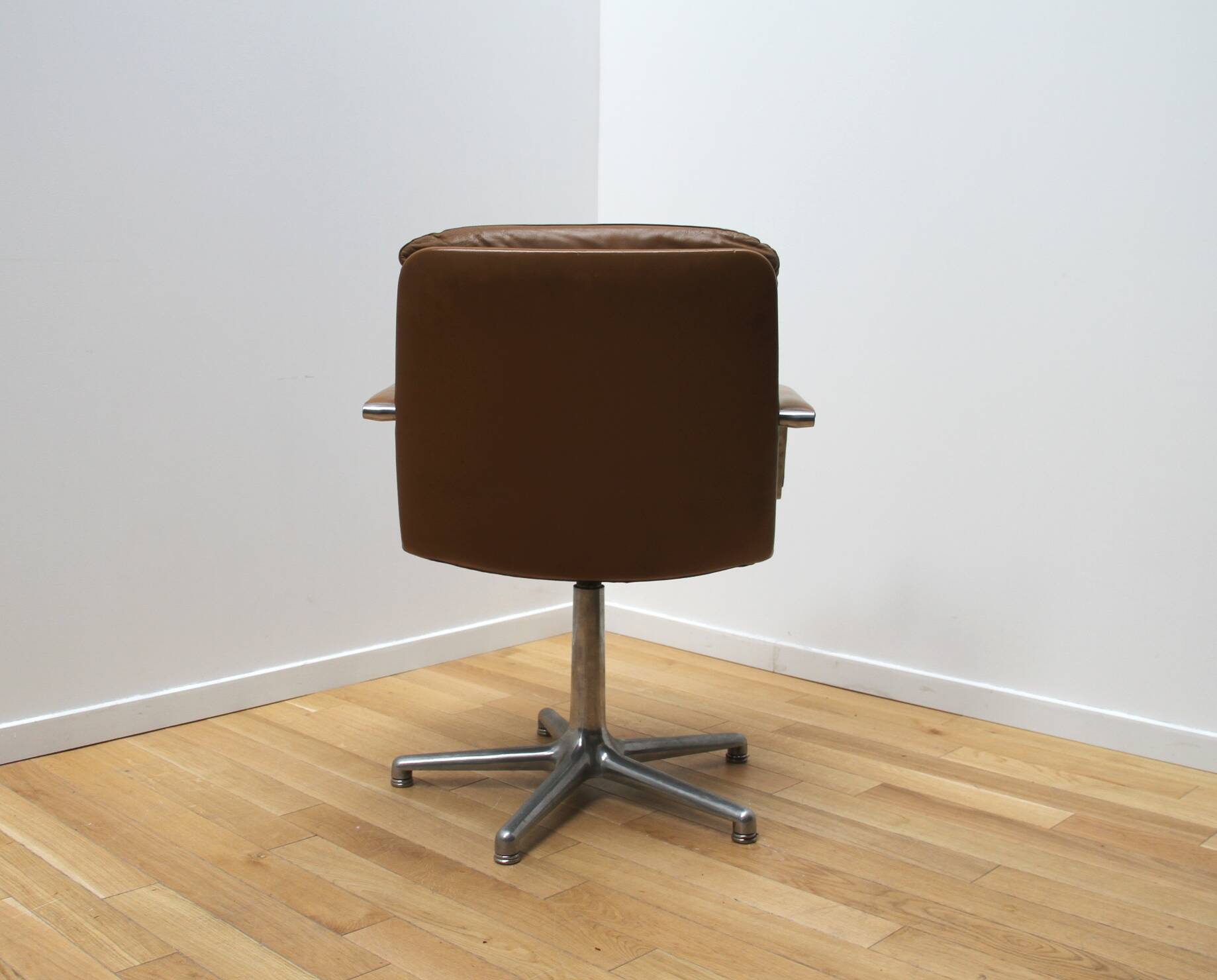 Channel office chair, Artifort