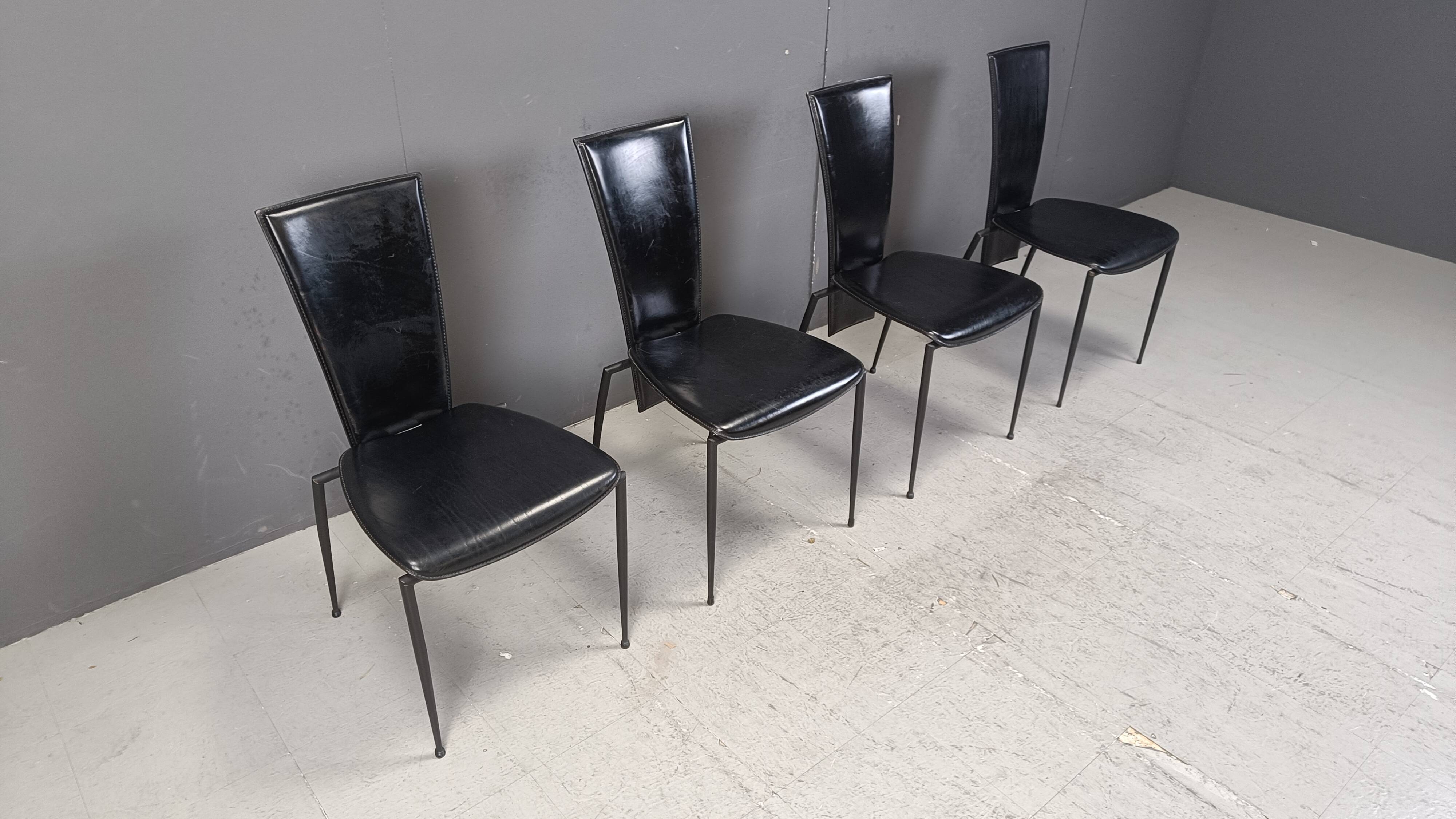 Set of 4 post modern dining chairs by Arper Italy, 1980s