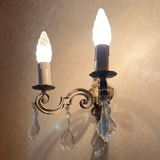 Paire d'appliques anciennes, avec pampilles en verre cristal