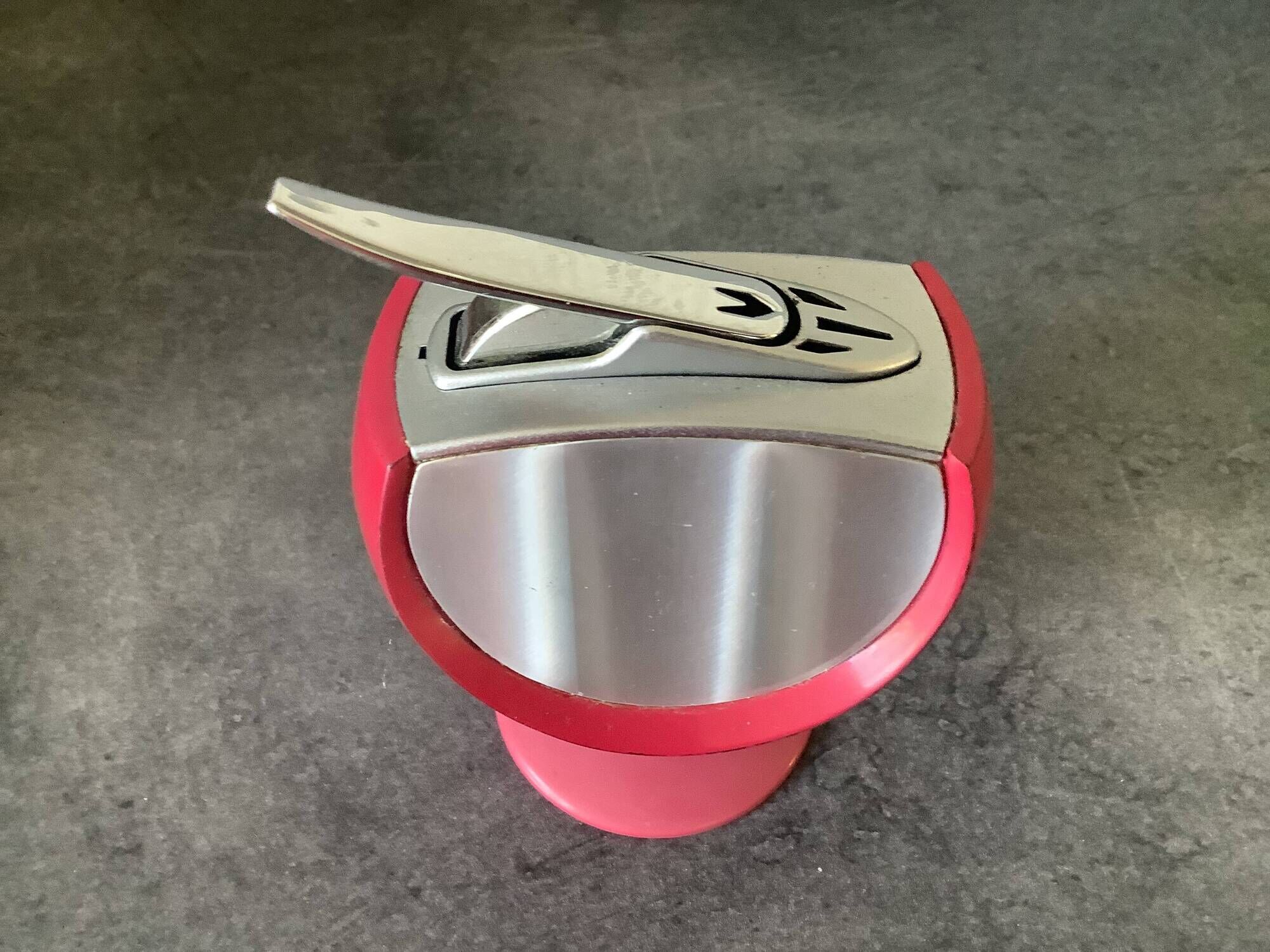 Vintage table lighter Maruman T26 Sharon – Red Space Age – 1970s
