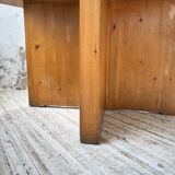 Table carrée moderniste en pin massif, années 50