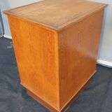 1950's store checkout counter with Bakelite mint