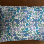 Coussin en vrai Liberty 1960 à fleurs