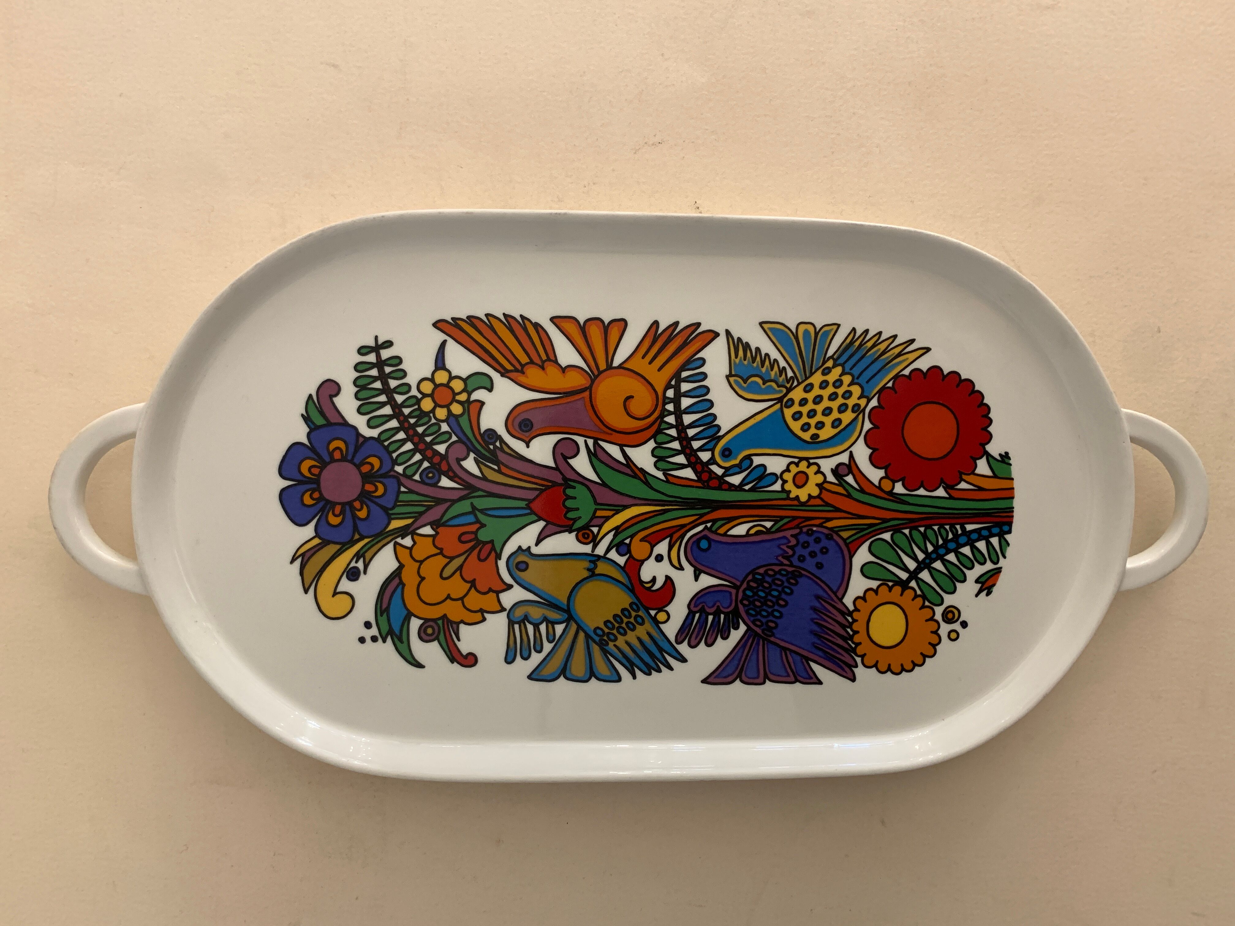 Porcelain vitro plate, Acapulco model by Villeroy and Boch, 34 x 16 cm