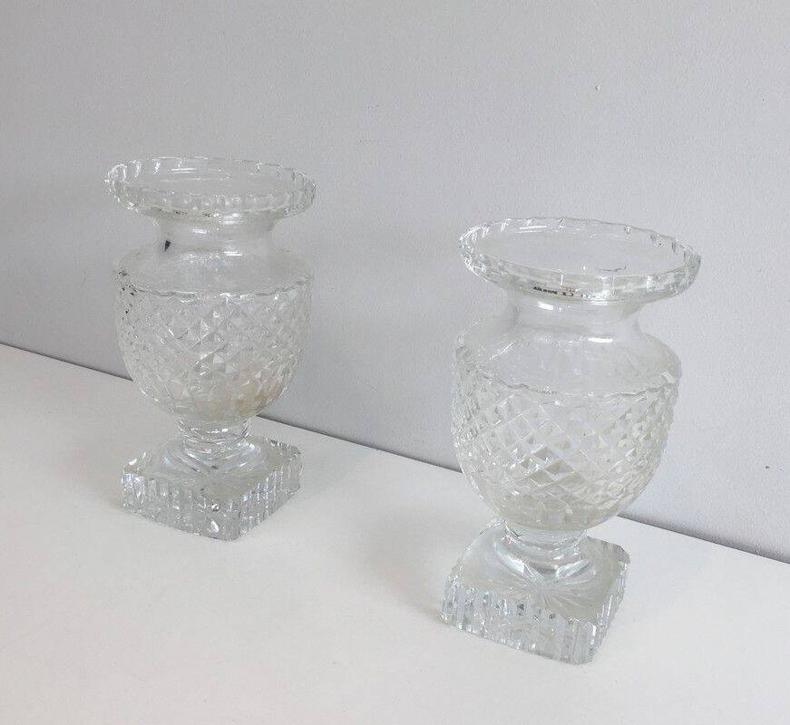 Pair of crystal vases in the Médicis style
