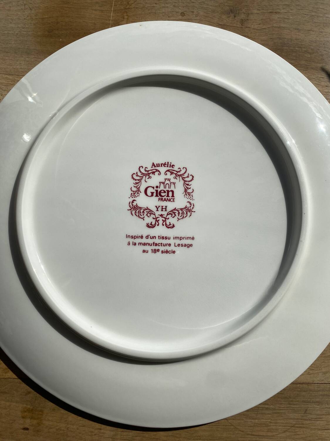 Gien cake dish model Aurelie red