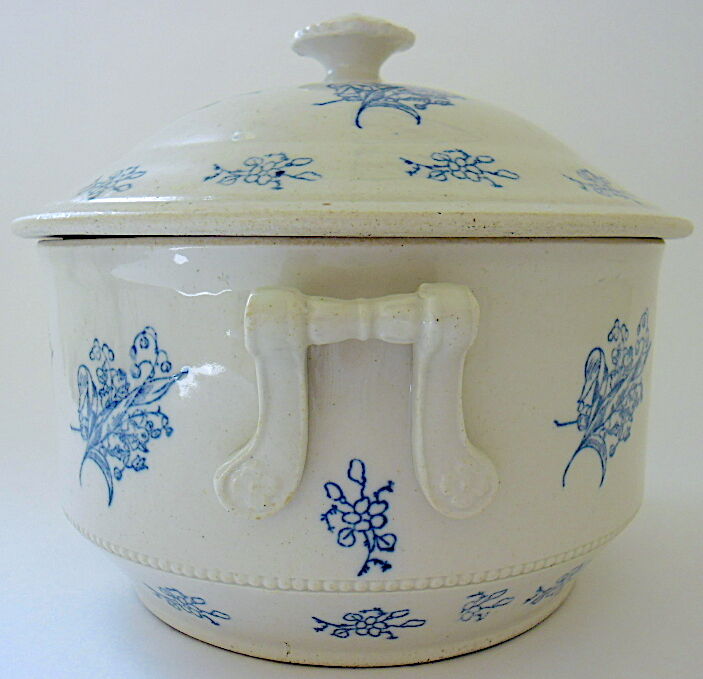 Late "steel land" sandstone soup by Revol