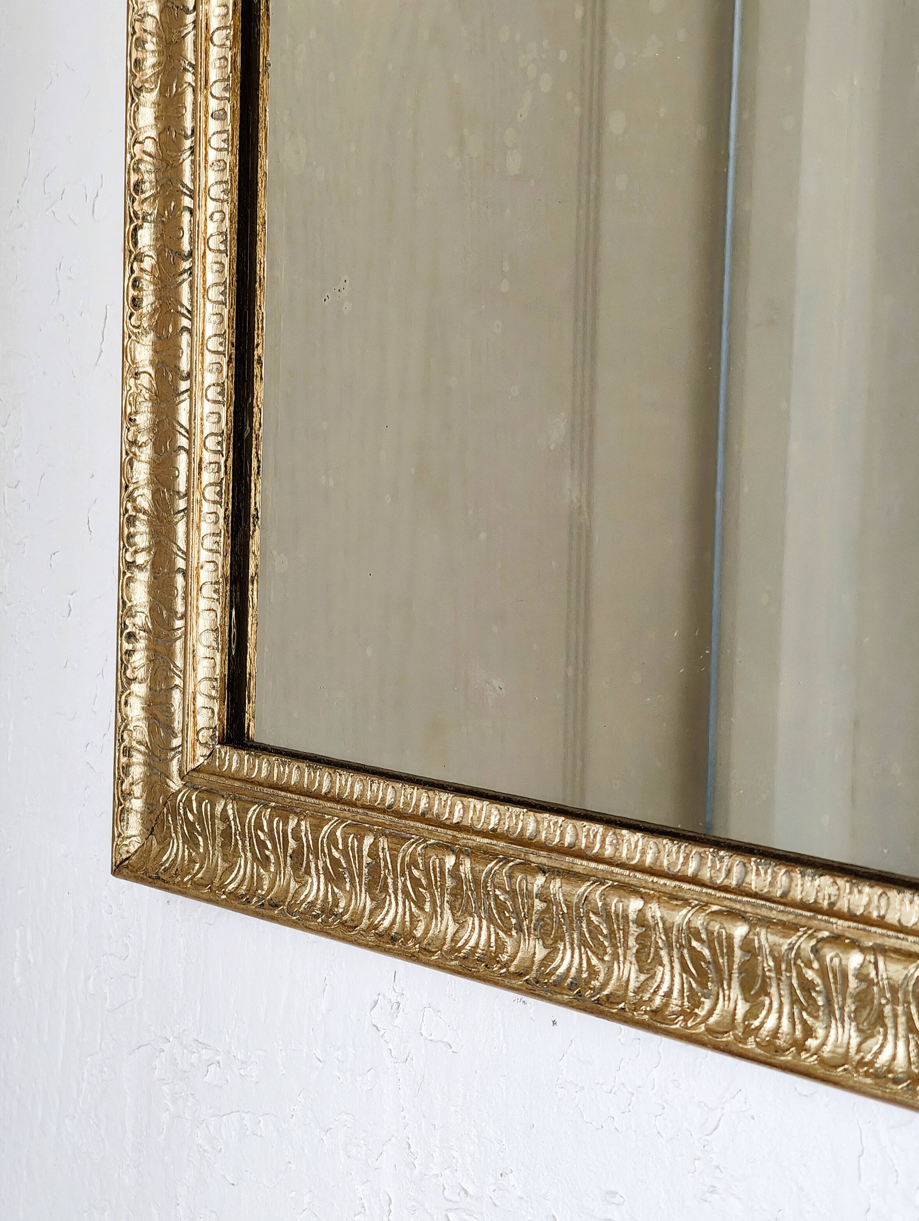 Antique gilded wooden rectangular mirror