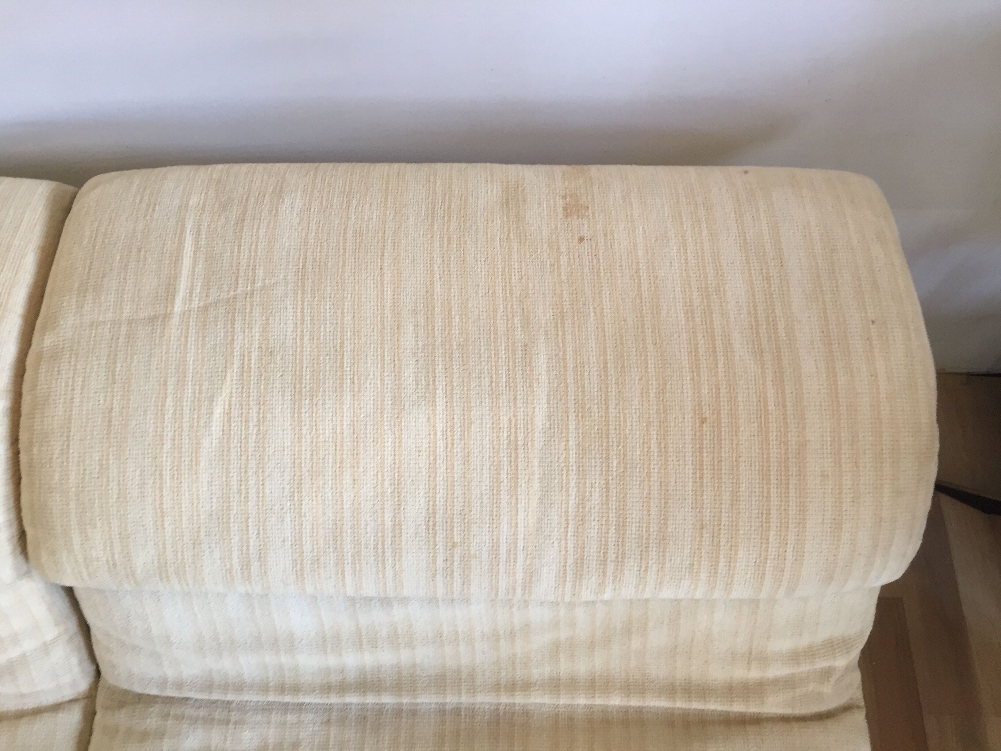 Sofa by designer Giovanni Offredi for Saporiti, Wave model