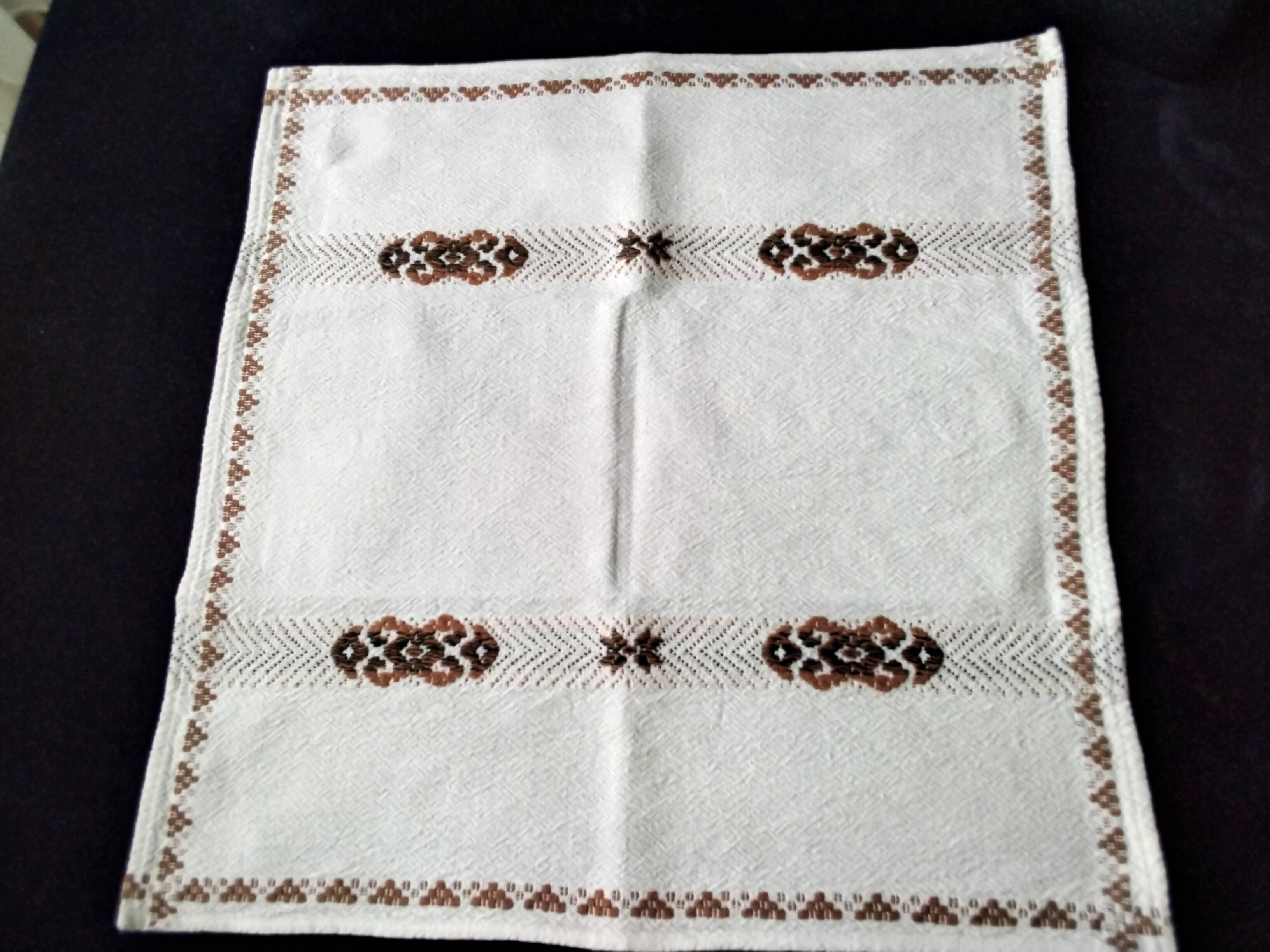 10 Vintage Basque Linen Napkins
