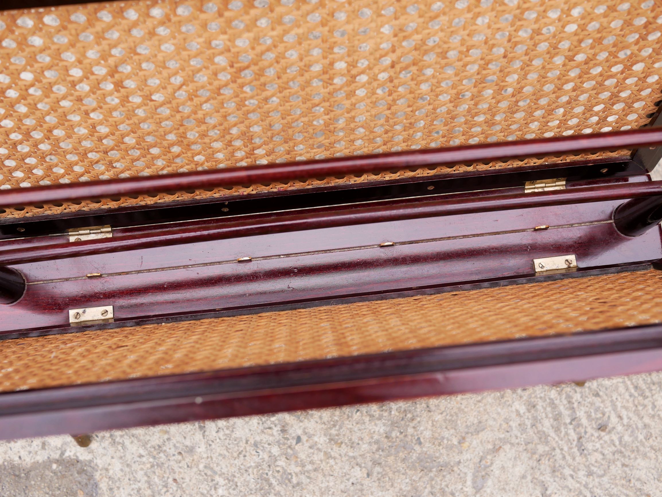 Folding magazine holder wood and caning by Cesare Lacca, made in Italy