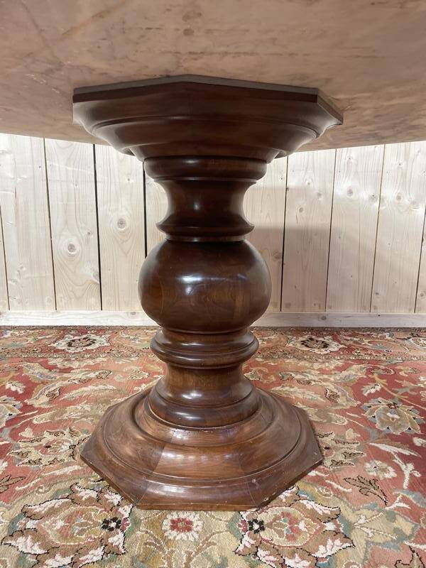 Table octogonale plateau marbre et pied en bois