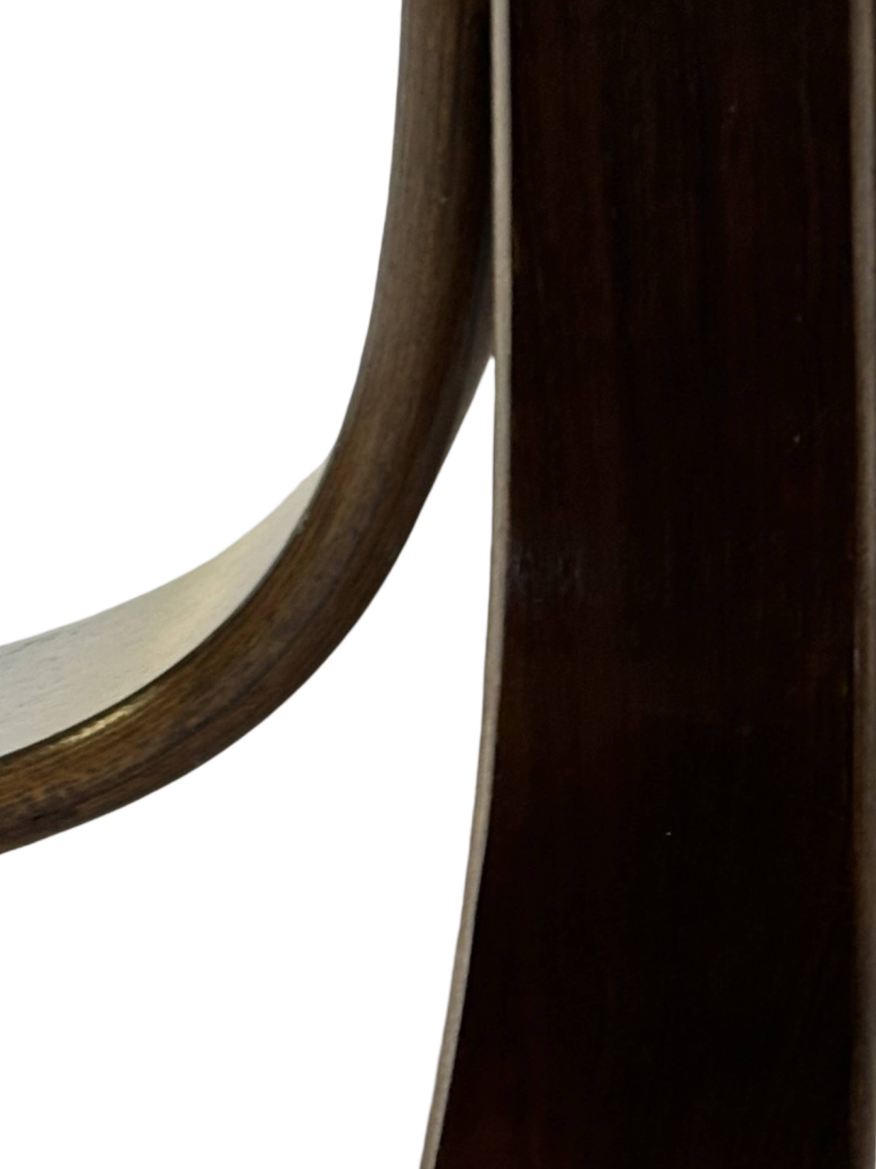 Vintage round coffee table in rosewood veneer, 60s design