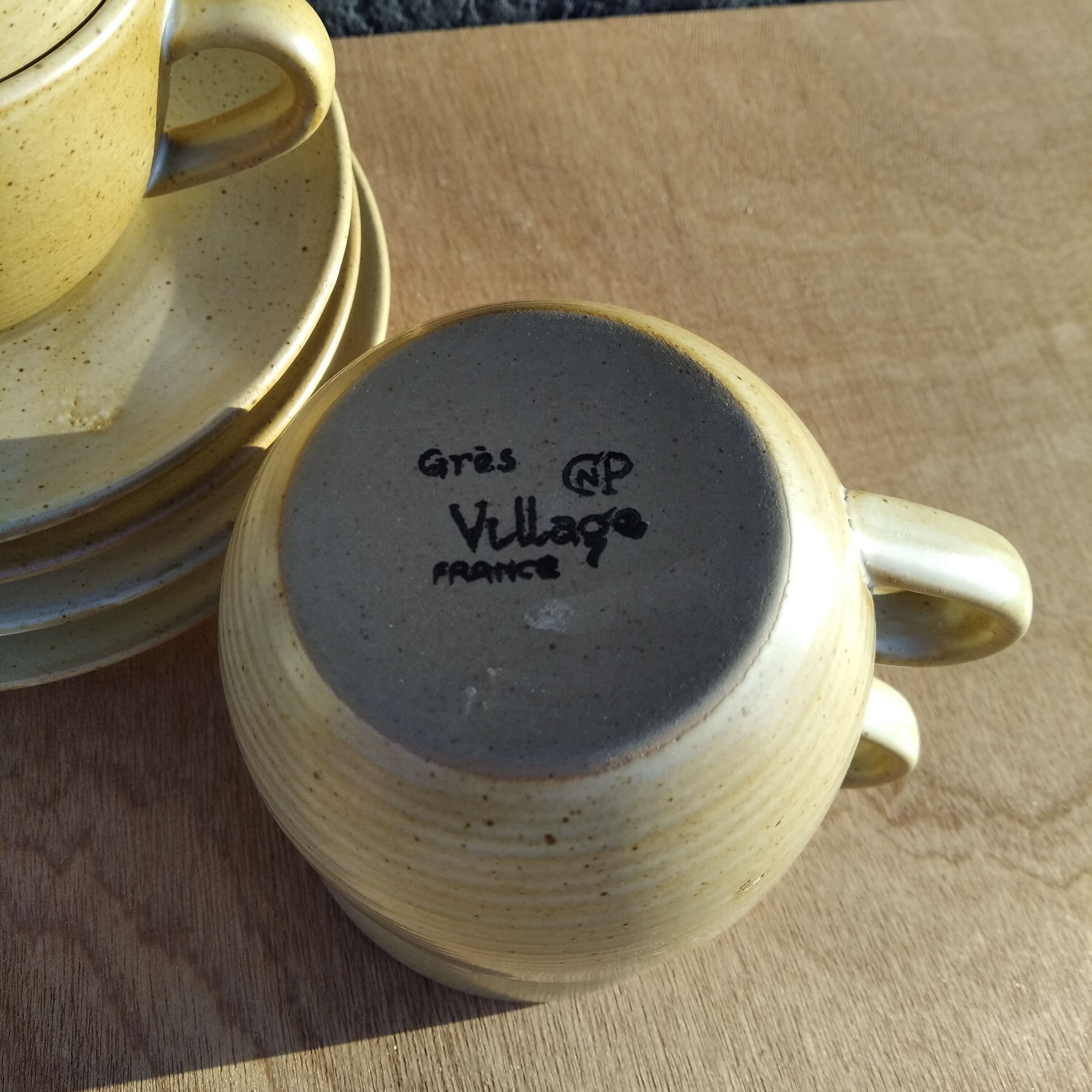 Coffee maker set sandstone village