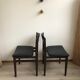 Paire de chaises danoises des années 60 en teck et skaï noir