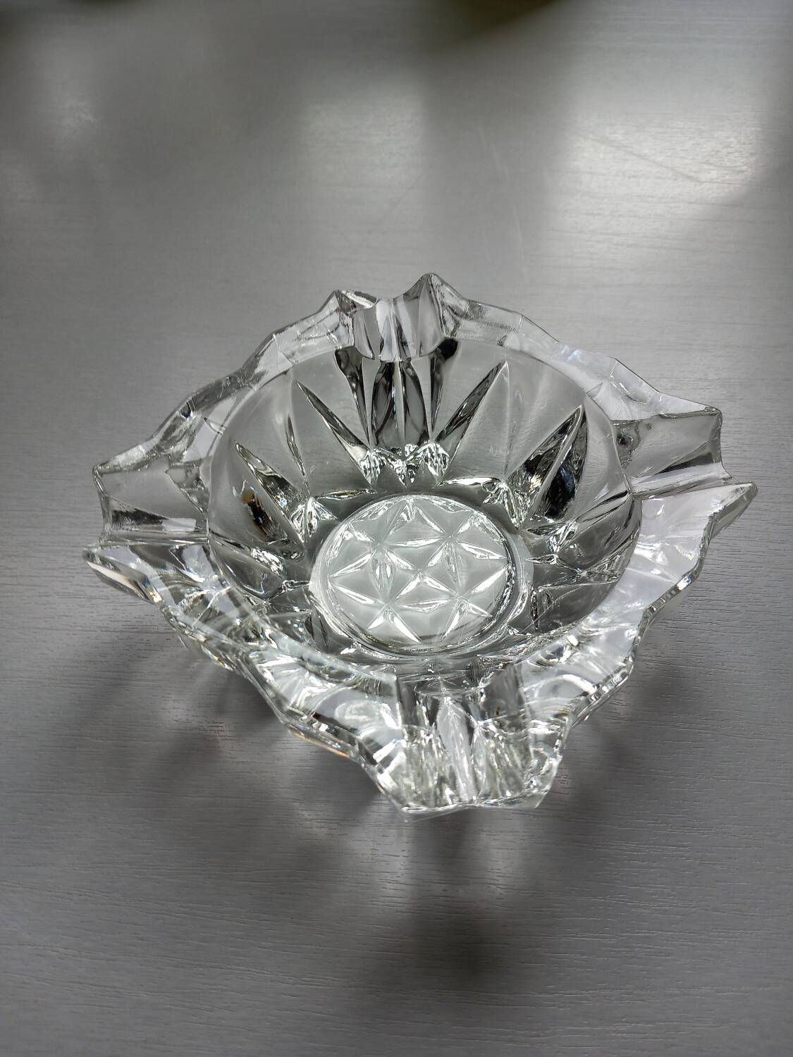 2 vintage thick glass ashtrays