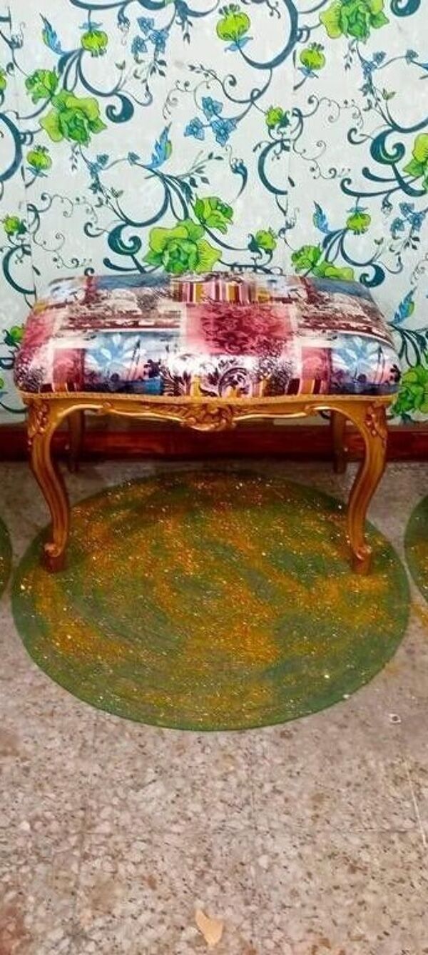 Banquette avec poufs style Louis XV