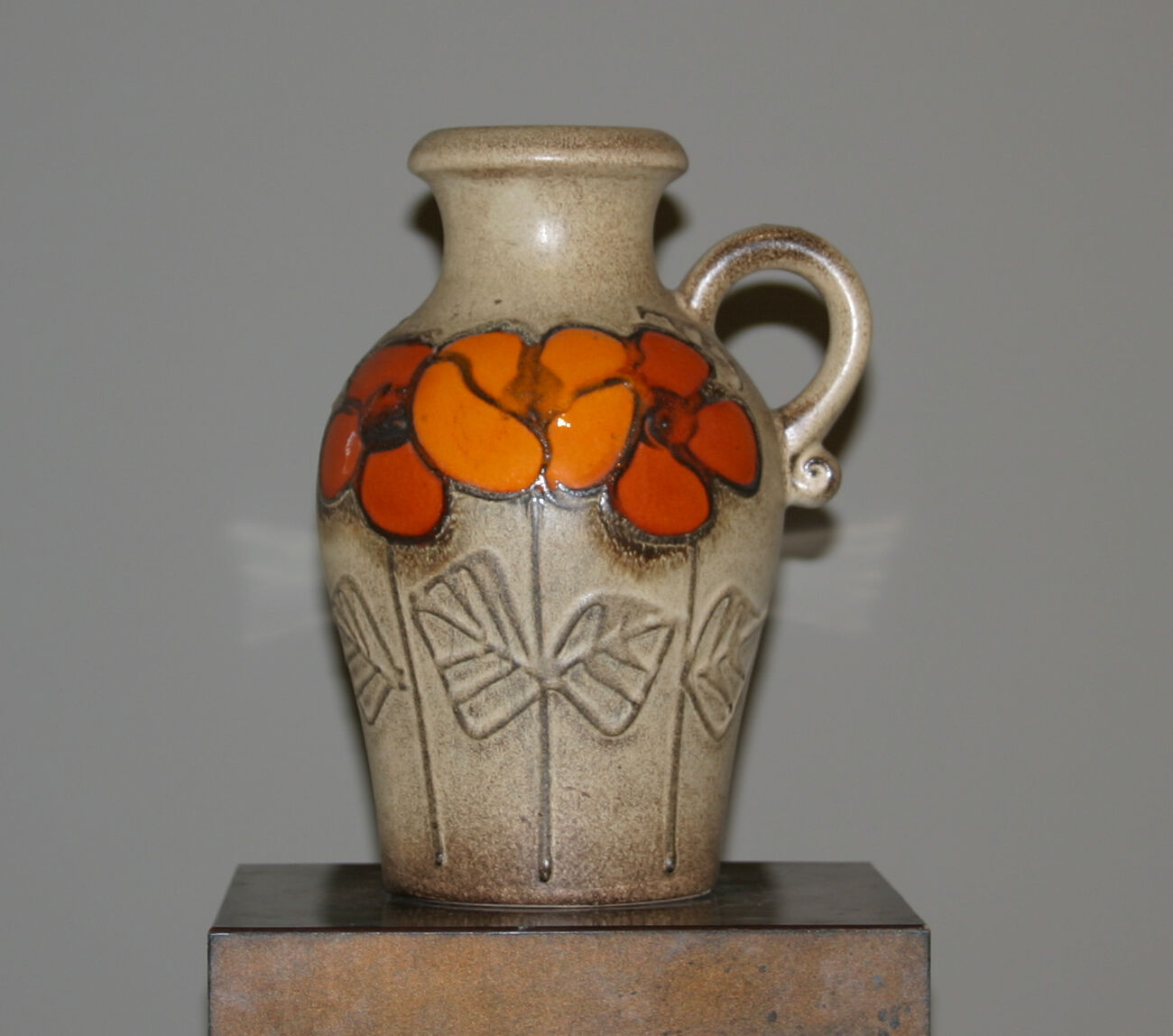 Ceramic vase flowers