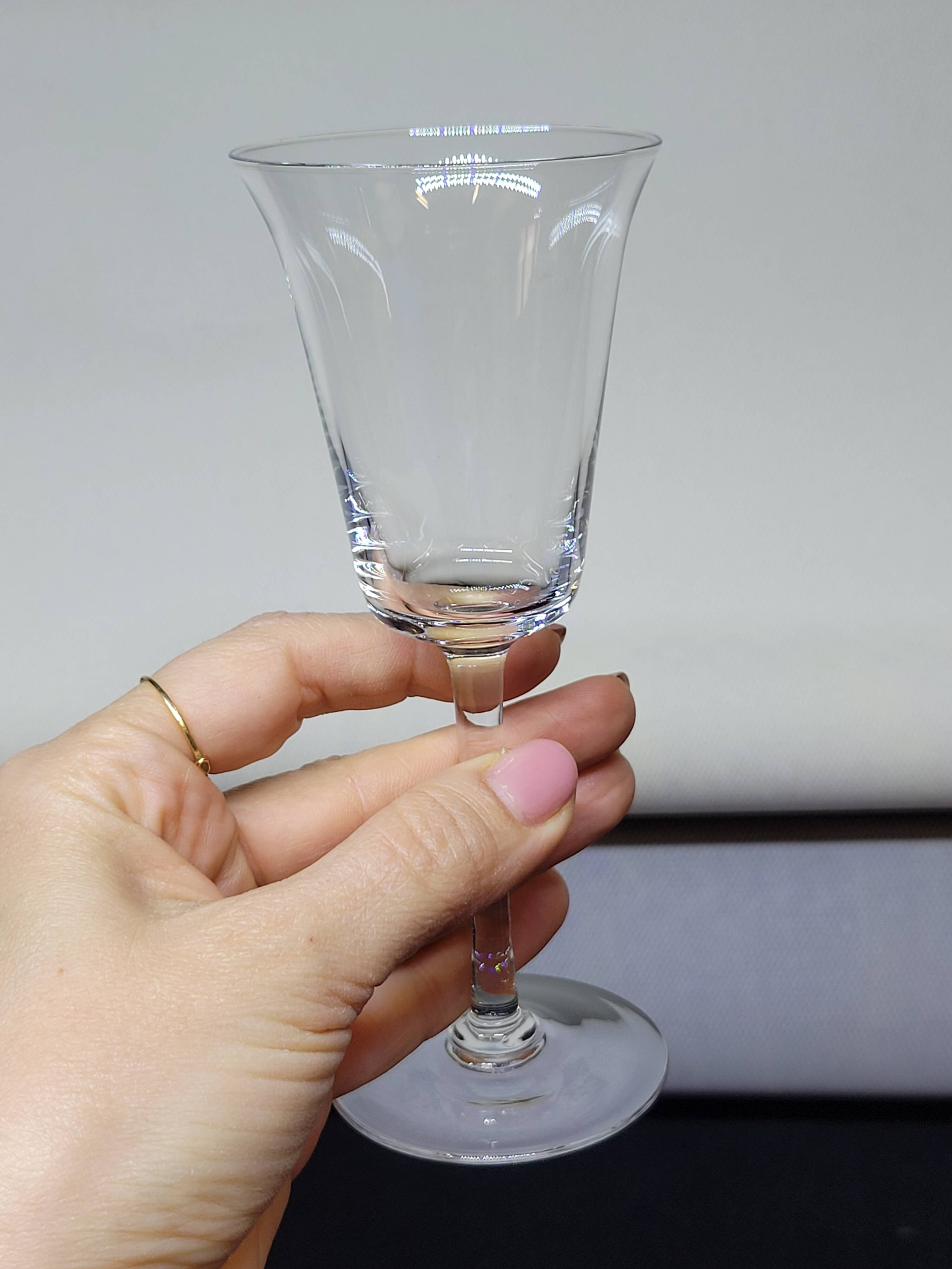 8 Fine Crystal Stemmed Glasses for Port or Liqueur - Baccarat? / Saint Louis