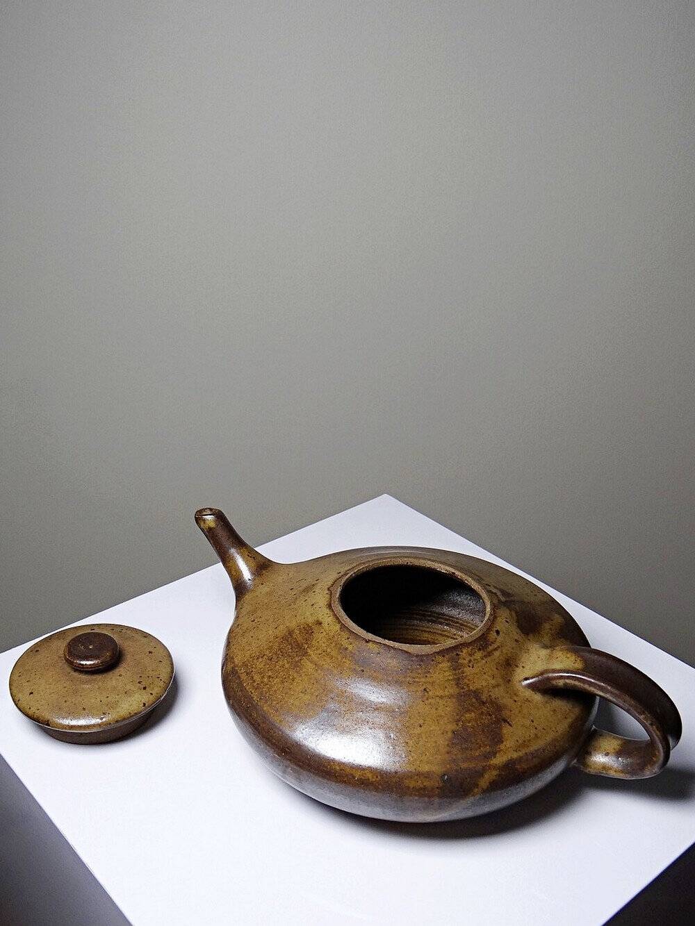 Vintage Japanese-style teapot from the 70s-90s, handmade brown stoneware, signed Pichon