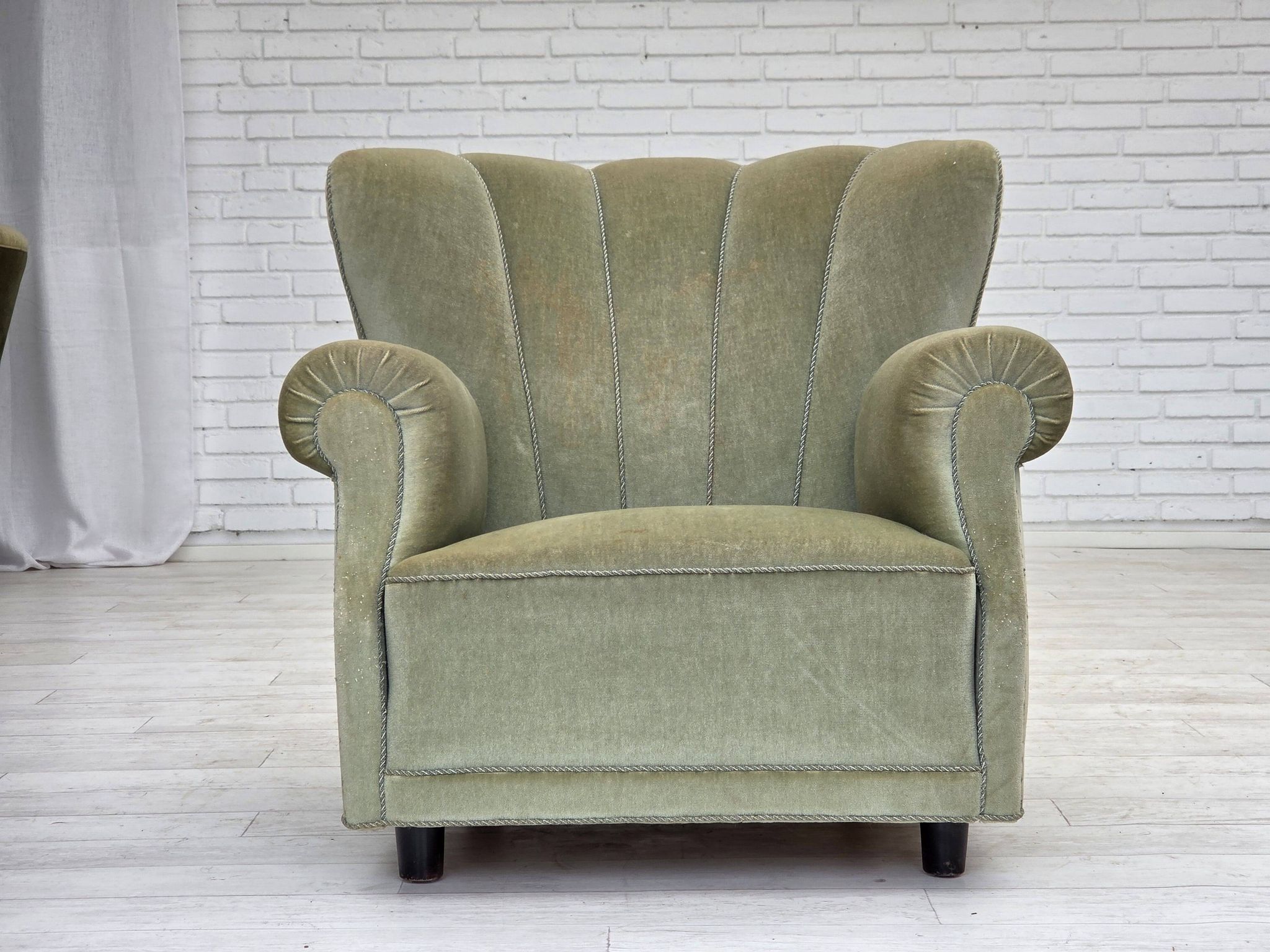 Fauteuil relax danois des années 1970, velours d'ameublement vert clair