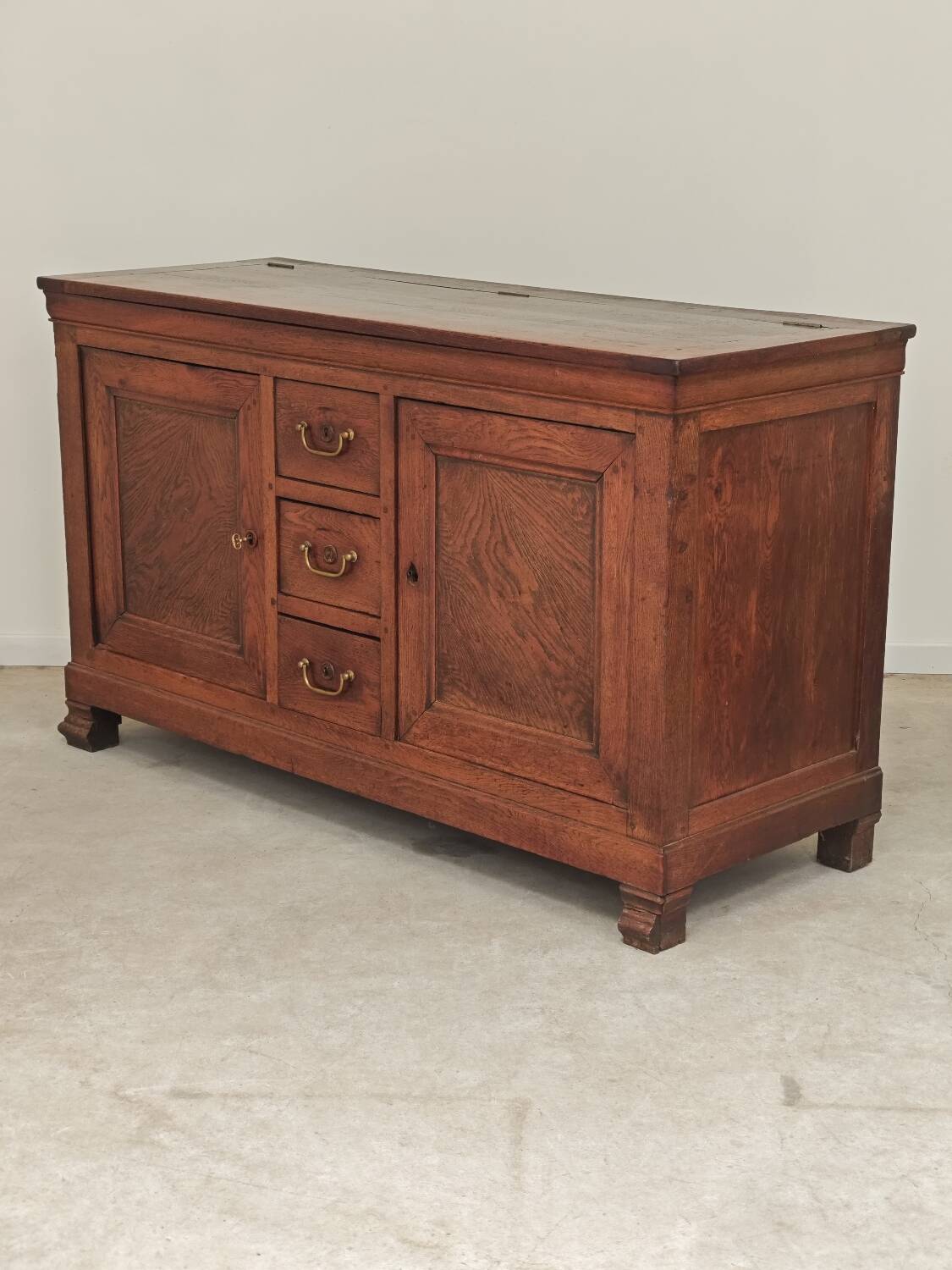 Antique solid wood workbench, dough cabinet from the 18th century.