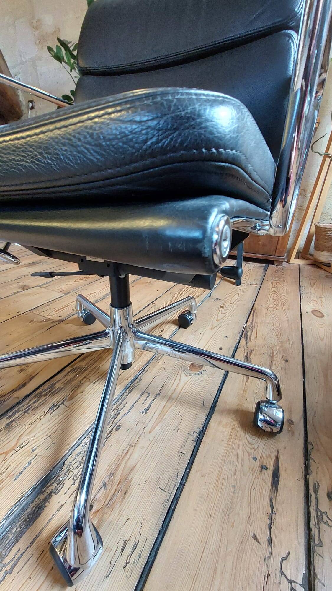Designer office chair - Charles & Ray Eames - Vitra