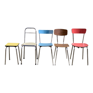 Chaises en formica dépareillées